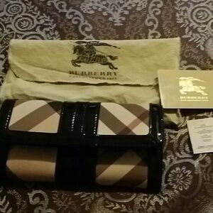 Burberry Nova Check Black Patent Trim Wallet